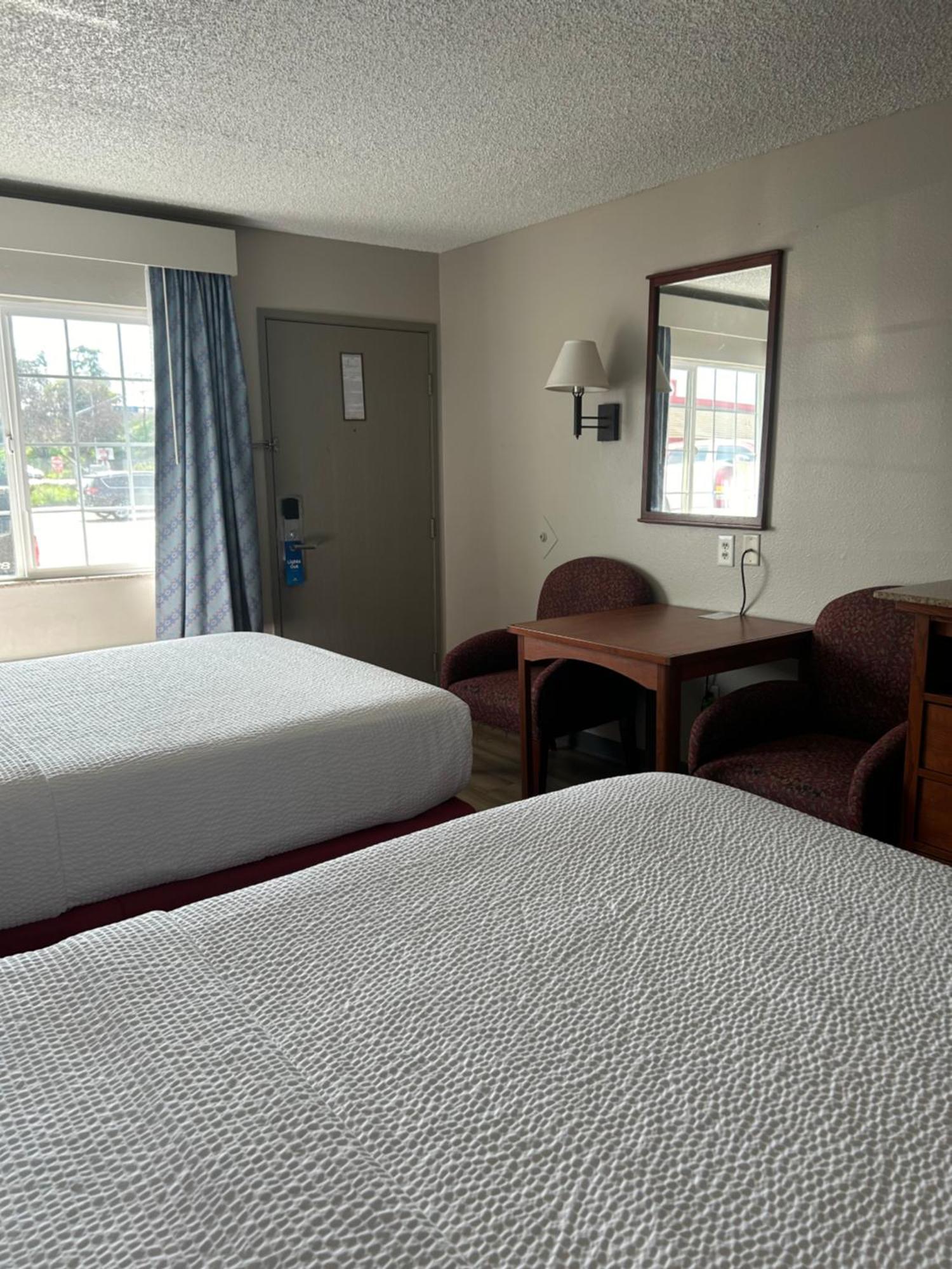 Days Inn By Wyndham Turlock Dış mekan fotoğraf