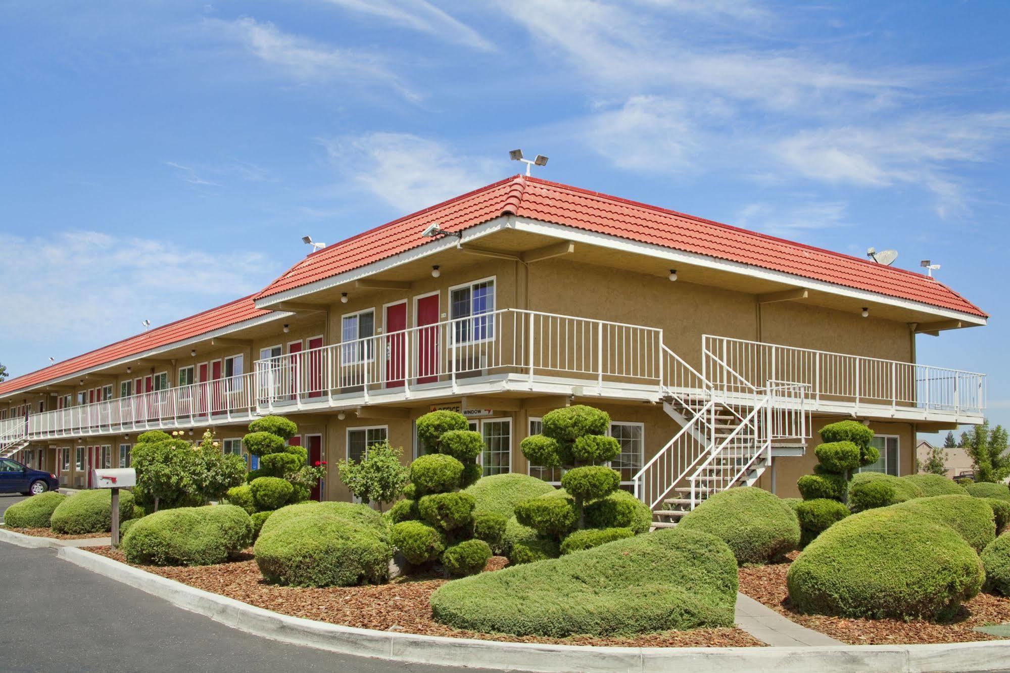 Days Inn By Wyndham Turlock Dış mekan fotoğraf